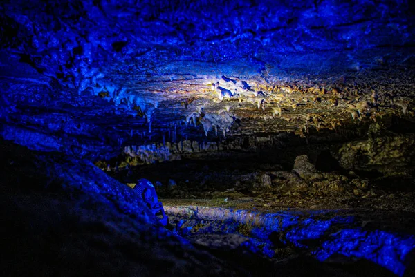 Hida Grande Caverna Calcário Imagem — Fotografia de Stock