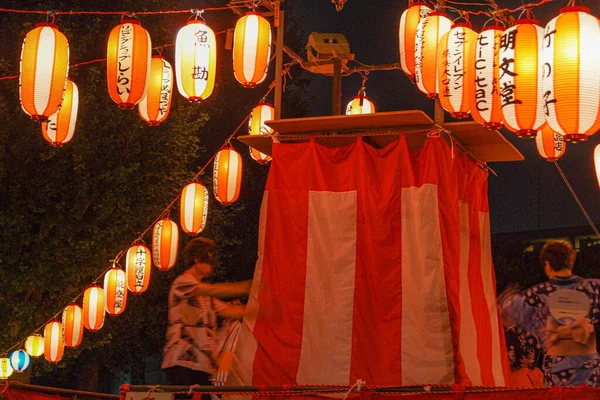 夏祭りの盆踊りのイメージ — ストック写真