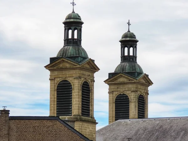 Torres da igreja Mersch — Fotografia de Stock