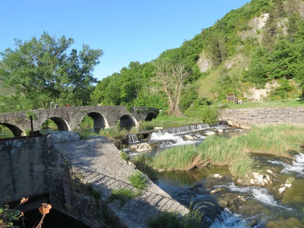 Ρωμαϊκή λίθινη γέφυρα — Φωτογραφία Αρχείου