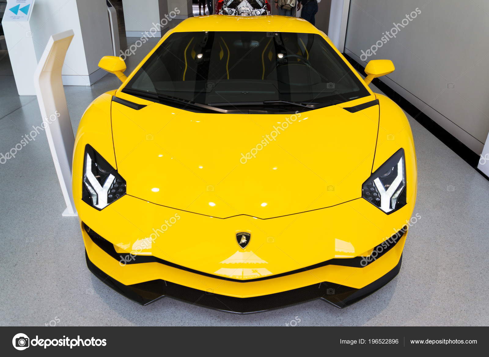 Berlin Germany April 2018 Lamborghini Company Logo Lamborghini Aventador  Coupe – Stock Editorial Photo © josekube #196522896