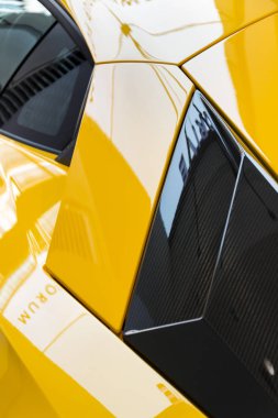 Berlin, Almanya - 15 Nisan 2018: Araba detay Lamborghini Aventador S coupe duran Volkswagen grubu forumda 15 Nisan 2018 sürücüde, Berlin, Almanya.