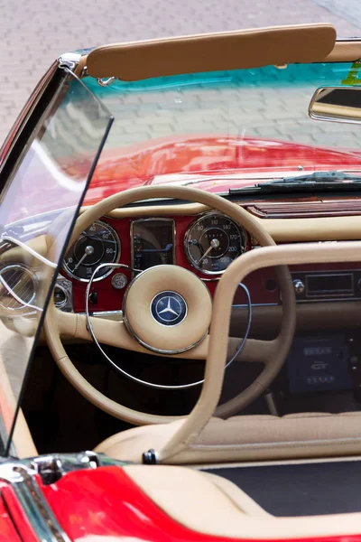 Saalbach Hinterglemm Австрия Июня 2018 Года Винтажный Автомобиль Mercedes Benz — стоковое фото