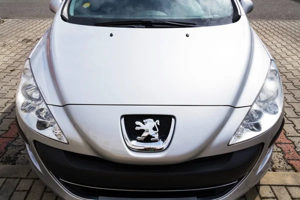 Prague Czech Republic March 2018 Peugeot Company Logo Silver Car — Stock Photo, Image