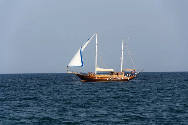 Monopoli Italy July 2018 Ship Yasemin Sultan Mahagony Tree Sailing — Stock Photo, Image