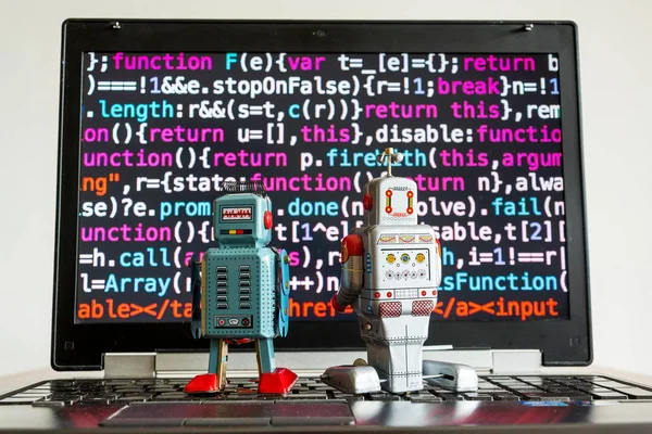 Dva Roboti Zdrojového Kódu Umělá Inteligence Velká Data Hluboké Učení — Stock fotografie
