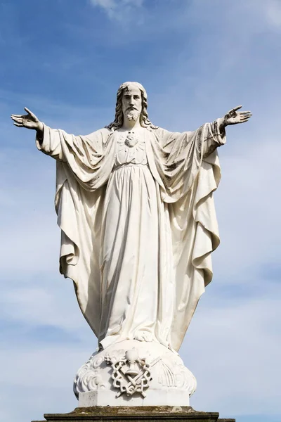 Jesucristo Con Estatua Brazos Abiertos Frente Basílica Asunción Virgen María — Foto de Stock
