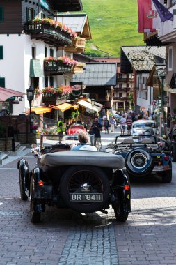 Saalbach-Hinterglemm, Avusturya-21 Haziran 2018: Vintage İngiliz lüks araba Lagonda oldsmobile kıdemli 21 Haziran 2018 Saalbach-Hinterglemm, Avusturya.