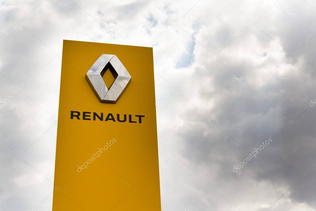 PRAGUE, CZECH REPUBLIC - AUGUST 15 2018: Renault company logo in front of dealership building on August 15, 2018 in Prague, Czech Republic.