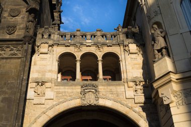 Toz Gate kulesi mimari detay, Royal Route başlatmak, Old Town, Unesco Dünya Mirası, Prague, Çek Cumhuriyeti, gündoğumu güneşli gün