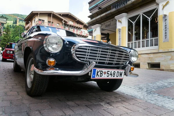 Saalbach Hinterglemm Austria June 2018 Vintage Car Volvo 1800 Oldsmobile — Stock Photo, Image