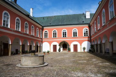 Chateau adlı Kamenice nad Lipou, Vysocina bölgesi, Pelhrimov bölgesi, Çek Cumhuriyeti, güneşli yaz gün