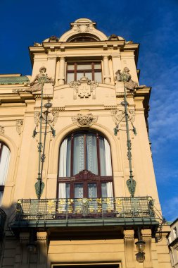 Belediye Binası architectonic ayrıntı, Art Nouveau, Prague, Çek Cumhuriyeti, güneşli yaz gün, sabah 