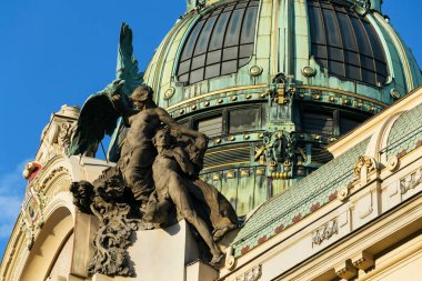 Belediye Binası architectonic ayrıntı, Art Nouveau, Prague, Çek Cumhuriyeti, güneşli yaz gün, sabah 