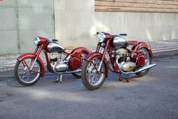 Prag Tschechische Republik März 2018 Rote Oldtimer Motorräder Jawa 125 — Stockfoto