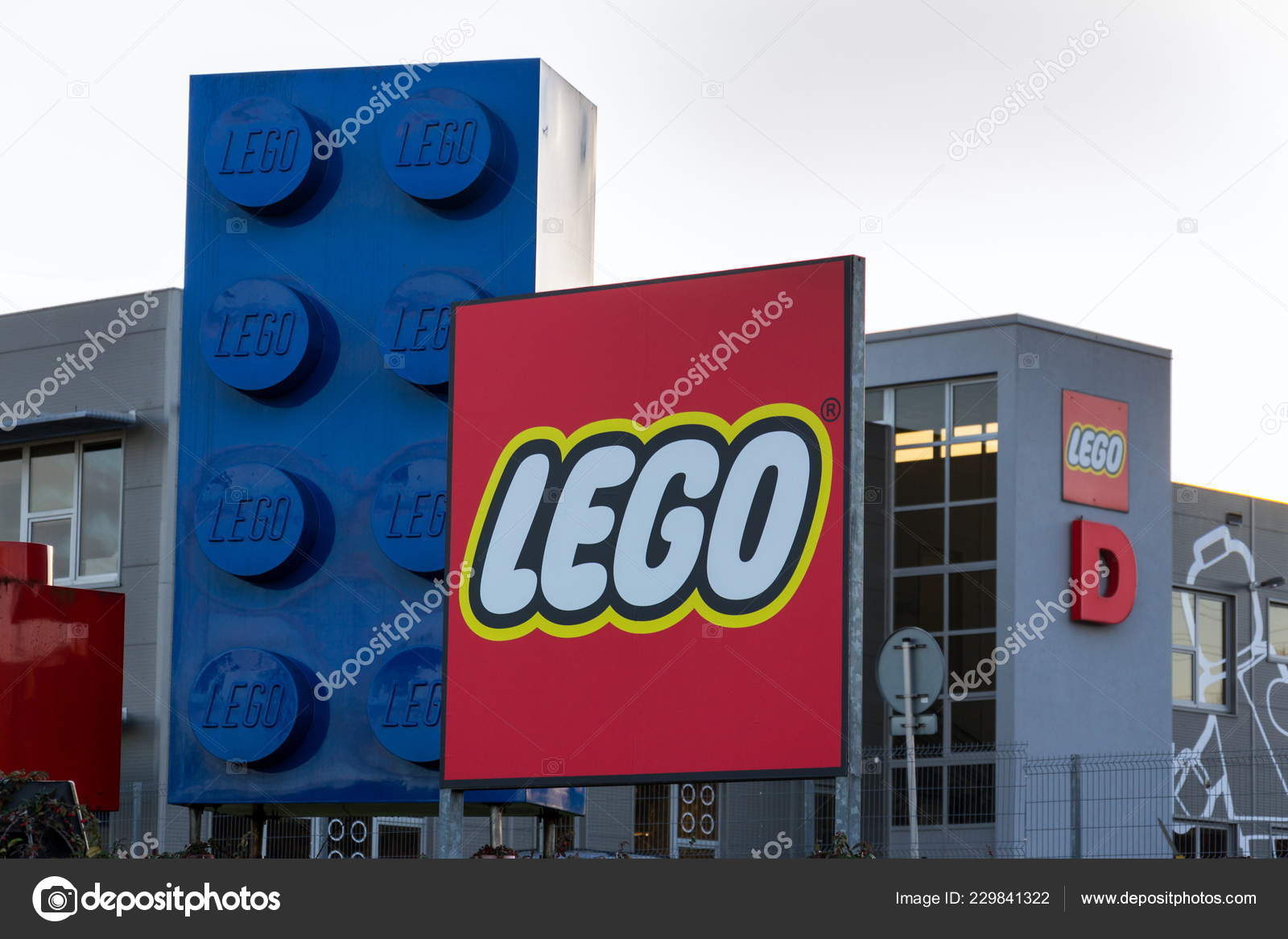 parti Derfor malt Kladno Czech Republic December 2018 Giant Lego Bricks Front Lego – Stock  Editorial Photo © josekube #229841322