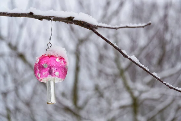 Vintage Retro Weihnachtsbaum Glas Dekoration Schneeweiß Rot Fliegenpilz Fliegen Agaric — Stockfoto