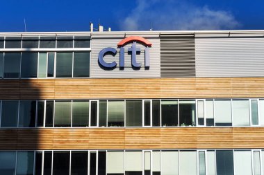 Prague, Çek Cumhuriyeti - 5 Şubat 2019: Citibank bankacılık ve finans şirketi logosuna 5 Şubat 2019 Prag, Çek Cumhuriyeti'nde bina Genel Müdürlük. 