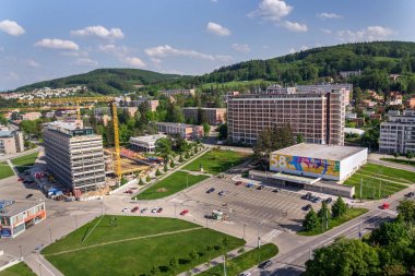 Zlin, Çek Cumhuriyeti - 29 Nisan 2018: Namesti Prace 'deki Moskva Oteli 29 Nisan 2018, Zlin, Çek Cumhuriyeti.