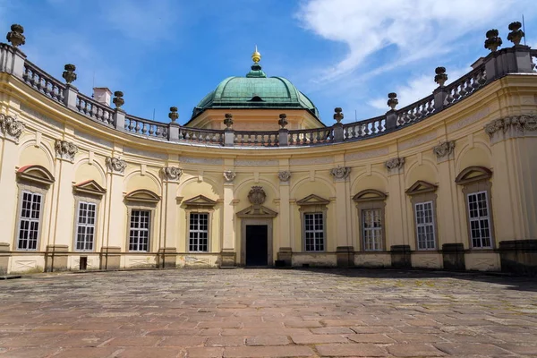 Szczegóły Architektury Zamku Buczawie Morawach Czechy Słoneczny Letni Dzień — Zdjęcie stockowe