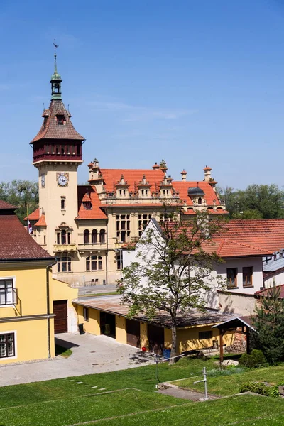 Detalhe Arquitetônico Exterior Prefeitura Napajedla Construído 1903 Perto Zlin Morávia — Fotografia de Stock