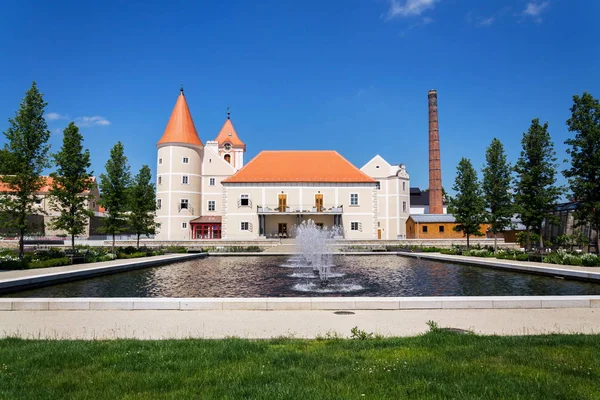 Castillo Renacentista Pisecne Reconstruido Desde Fortaleza Gótica Distrito Jindrichuv Hradec — Foto de Stock