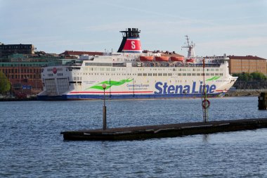 MS Stena Danica Cruiseferry by Stena Line 10 Mayıs 2025 tarihinde İsveç 'in Göteborg kentinde şehir merkezi limanında.