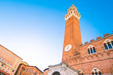 Tarihi binalar Piazza del Campo Siena, Toskana, İtalya