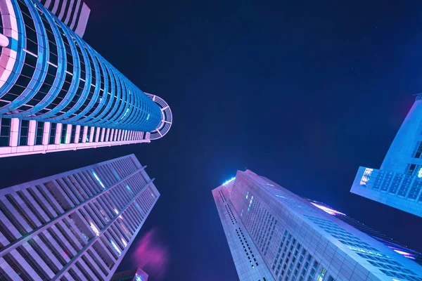 Vista Inferior Los Rascacielos Centro Distrito Por Noche — Foto de Stock