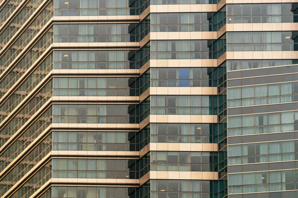 多階建ての建物のファサードはクローズ アップ — ストック写真