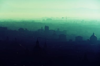 Roma çatı manzaraya gece siluet 