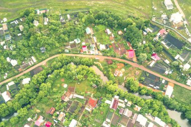 Bir yazlık Köyü, üstten görünüm üzerinden dolambaçlı bir nehir