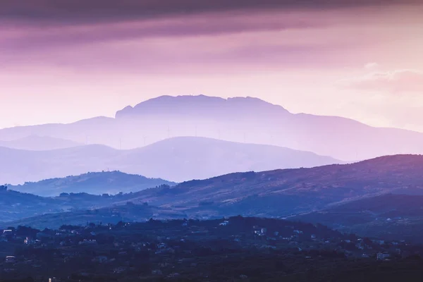 Picturesque European Village Mountains Sunset — Stock Photo, Image