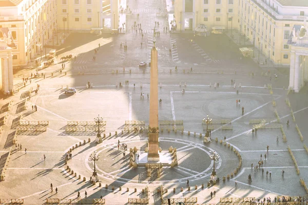 在晴朗的一天 在梵蒂冈圣彼得广场的顶部视图 意大利 — 图库照片
