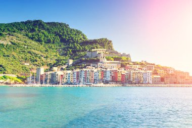 Portovenere Liguria İtalyan Rivierası, güneşli bir günde