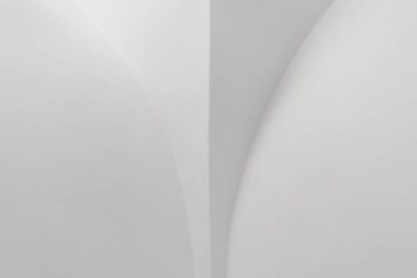 Ayrıntılı bir beyaz kemer tavan