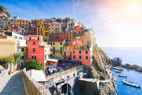 Мальовничим Видом Manarola Італія — стокове фото