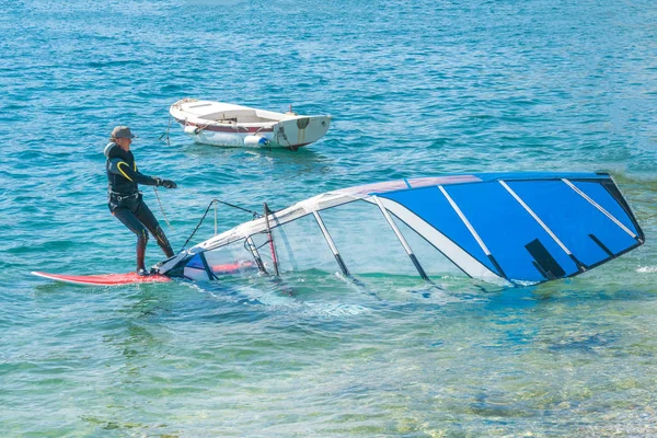 Herceg Novi Montenegro Maio 2017 Windsurf Navegar Homem Está Montando — Fotografia de Stock