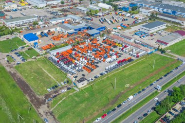 Otopark, kamyon üstten görünüm