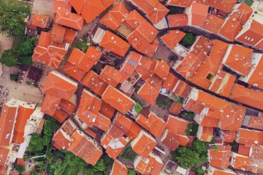 House, üstten görünüm tarafından kırmızı kiremitli çatılar