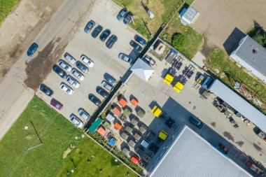 Araba Park uçak görüntülemek