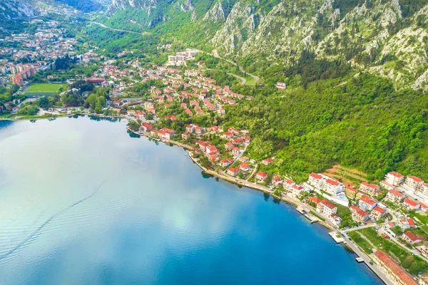 Vista Superior Una Hermosa Ciudad Europea Cerca Del Mar —  Fotos de Stock