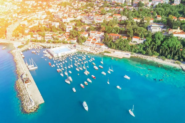 Vista Dall Alto Della Bellissima Città Europea Del Porto Turistico — Foto Stock