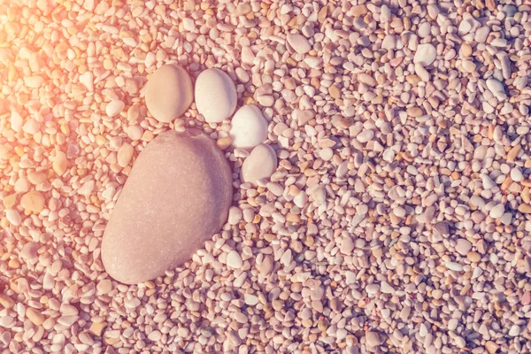 Voetafdruk Van Stenen Het Zand Het Zonlicht Toned — Stockfoto