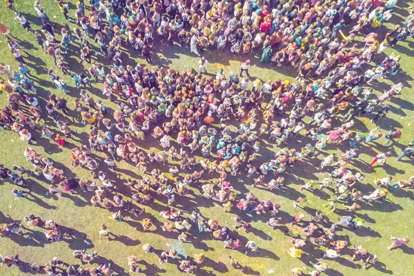 Vista Superior Una Multitud Personas Durante Holi Color Festival —  Fotos de Stock
