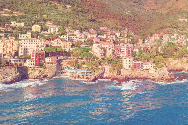 Vista Panorâmica Bogliasco Verão Com Belo Mar Edifícios Coloridos Ligúria — Fotografia de Stock