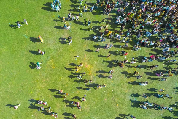 Nsanlar Holi Renkleri Festivali Nde Drone Üzerinden Görüntülemek — Stok fotoğraf