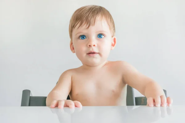 Portrait Blonde Baby Boy Blue Eyes Sitting Table — Stock Photo, Image