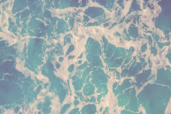 Bovenaanzicht Van Het Oppervlak Van Blauwe Zee Met Schuim Toned — Stockfoto