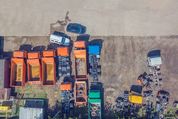 特別な機器の駐車場の無人機からの眺め — ストック写真